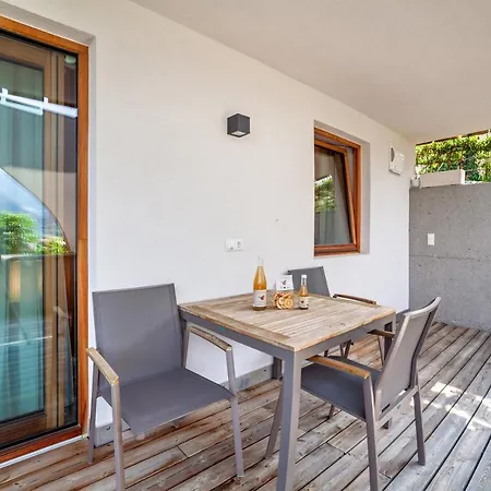 Langstein Wohnung Golden Goldrain Exterior foto